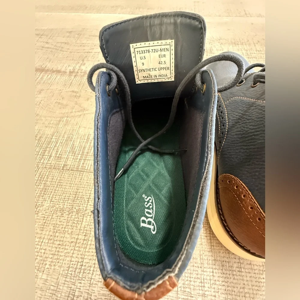 Bass Men's Chukka Boots, Navy and Brown w/ White Sole Size 9